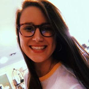 Meet your Posher, Claire